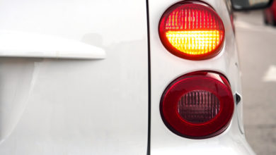 UAE motorists to be fined for not using indicators